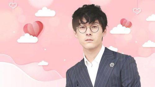 娱乐吃瓜爆料张栋梁微博,娱乐圈最新幕后故事大揭秘