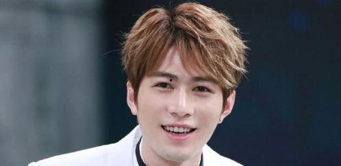 娱乐圈带你吃瓜的男明星,带你领略男明星的瓜界风云