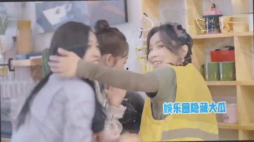 娱乐吃瓜酱夏天情侣,娱乐吃瓜酱带你揭秘夏天情侣的浪漫瞬间