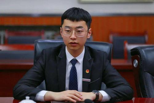 娱乐吃瓜酱时代少年团,娱乐吃瓜酱时代的青春偶像传奇