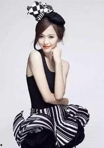 娱乐圈吃瓜鹿姐小说,鹿姐的瓜田秘闻录