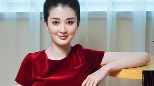 女主娱乐圈低调吃瓜